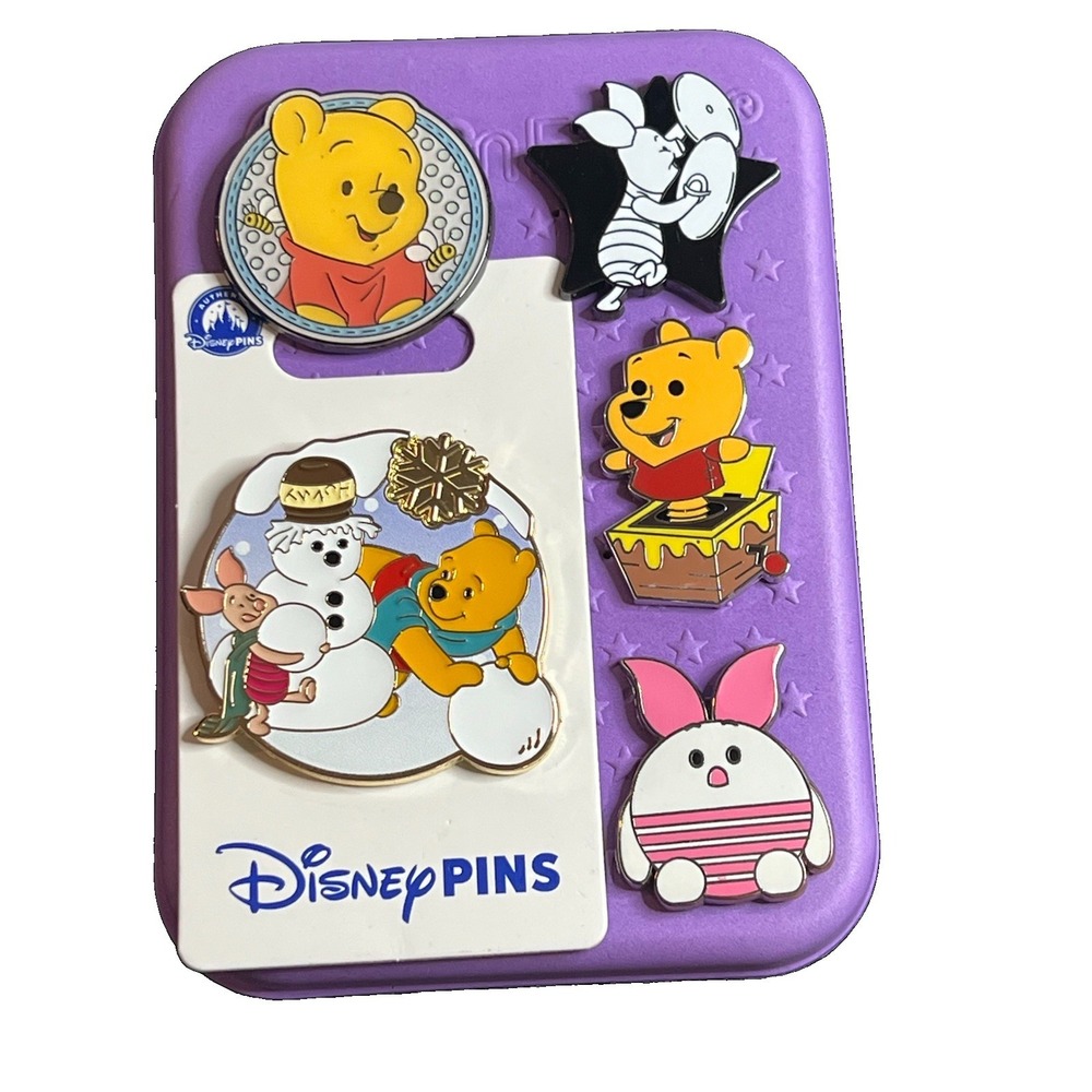 Disney Winnie the Pooh And Piglet 5 Pin Lot + PinFolio Pin Board Included